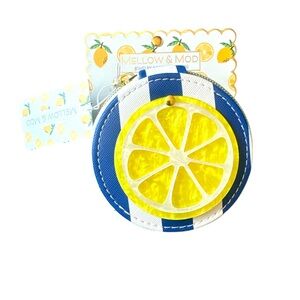 Jewelry case with mirror